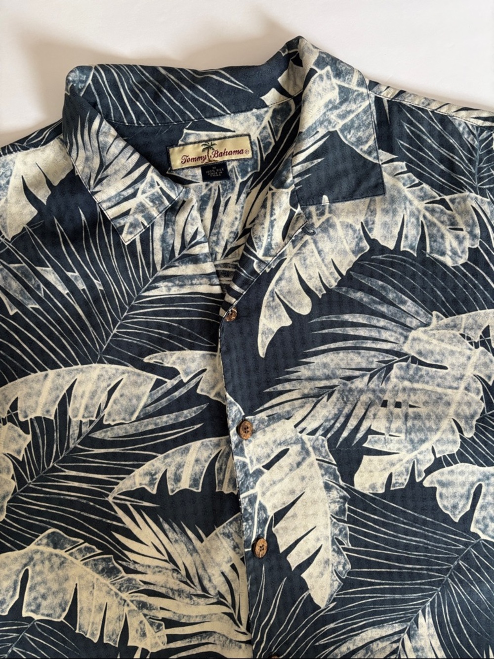 Tommy Bahama Blue Hawaiian Tropical Silk Travel Beach Button‎ Shirt Mens Medium